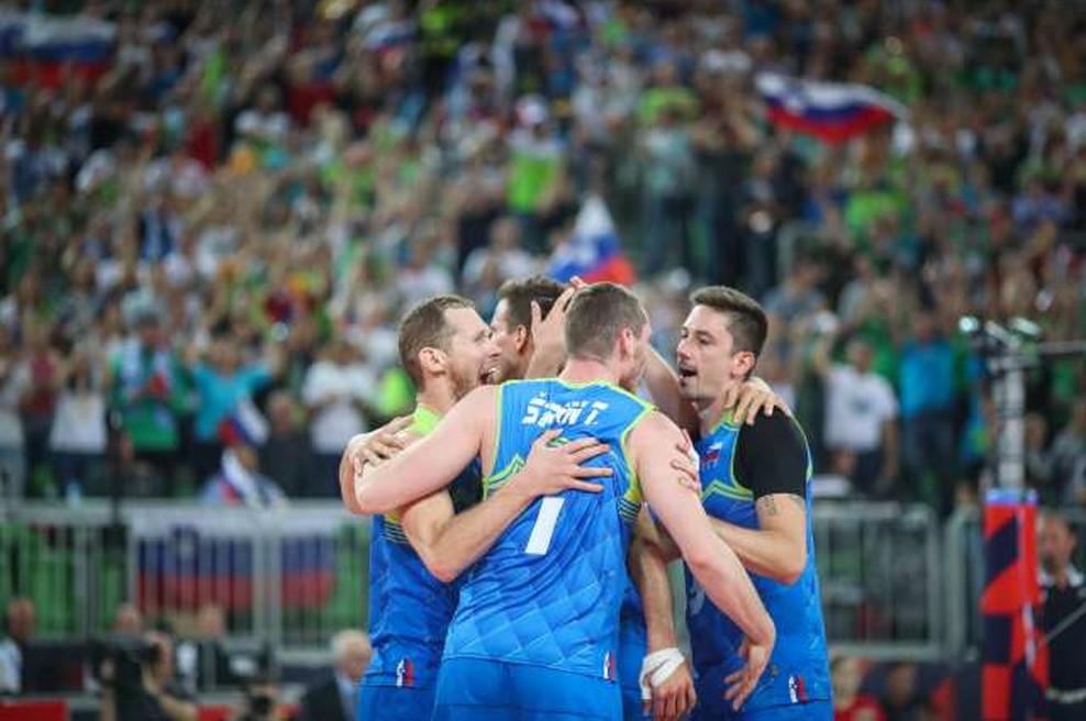 Slovenci z zmago nad Hrvati v četrtfinalu EP (foto: Anže Malovrh/STA)