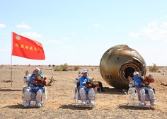 Po treh mesecih na vesoljski postaji so se kitajski astronavti vrnili domov
