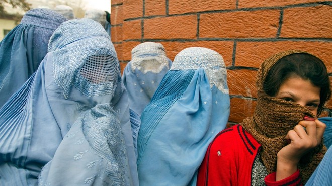 Talibani so snedli besedo in dekletom zaprli vrata v srednje šole (foto: profimedia)