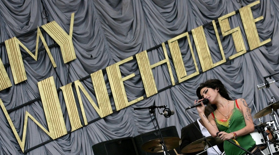 V Londonu pripravljajo veliko retrospektivo o pevki Amy Winehouse (foto: profimedia)