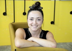 Priljubljena radijska voditeljica Anja Ramšak razkrila: "Zaročena sem!" To je njen srčni izbranec (FOTO)