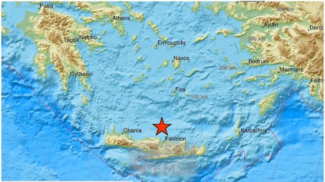 Močan potres na Kreti terjal smrtno žrtev in povzročil škodo (foto: Evropsko-mediteranski seizmološki center (EMSC)/Twitter)