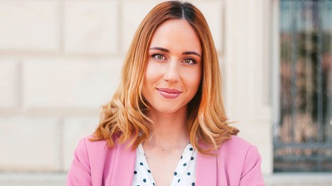 Tara Drev: »Uspešna blagovna znamka je tista, ki se prodaja tudi brez družbenih omrežij!«