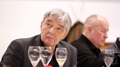 Prvi zasebni vinogradnik vrhunske penine Janez Istenič: "Penina sprošča napetosti in navdaja človeka z optimizmom."
