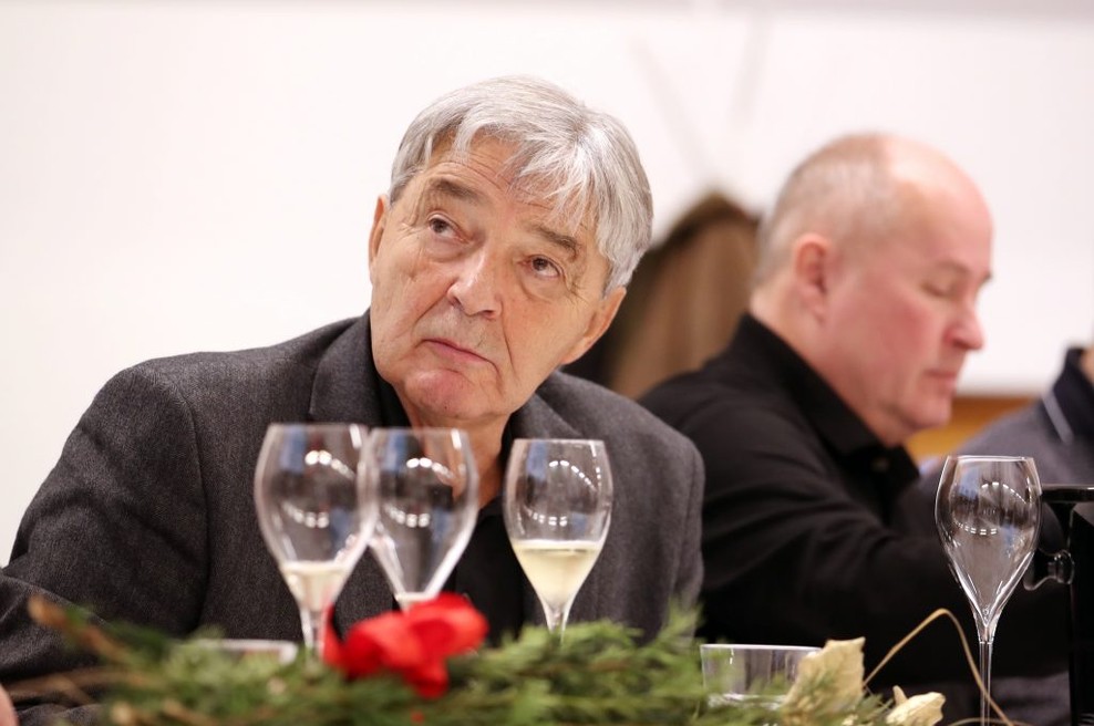 Prvi zasebni vinogradnik vrhunske penine Janez Istenič: "Penina sprošča napetosti in navdaja človeka z optimizmom." (foto: osebni arhiv)