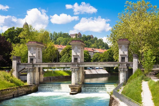 Škode po sredinem neurju v Ljubljani je samo na infrastrukturi za sto tisoč evrov