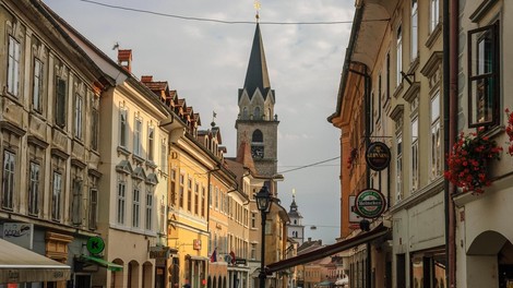 Sobota v številkah: 2438 testov, 531 okužb, delež pozitivnih 21,8 odstotka