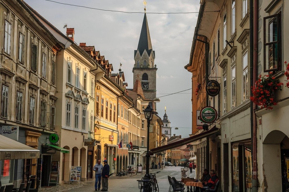 Sobota v številkah: 2438 testov, 531 okužb, delež pozitivnih 21,8 odstotka (foto: profimedia)
