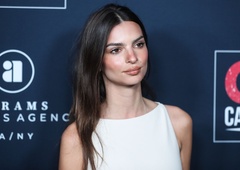 Manekenka Emily Ratajkowski pojasnila, zakaj o spolnem napadu ni spregovorila prej - se je odločila prav?