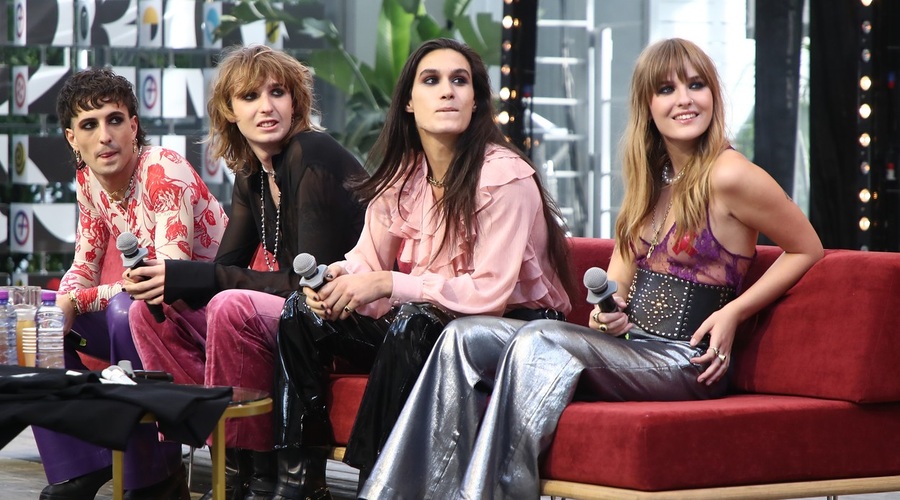 Člani italijanske skupine Maneskin, zmagovalci letošnje Evrovizije, odvrgli oblačila - imamo fotografije! (foto: Profimedia)