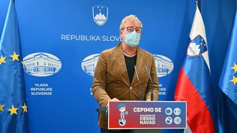 Štrukelj: Do konca novembra pričakujemo dovoljenje za uporabo cepiva proizvajalca Novavax znotraj EU
