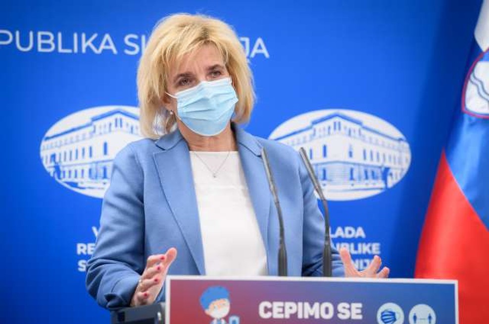 Bojana Beović: "Za veljavnost covidnih potrdil bo verjetno potreben poživitven odmerek!" (foto: Nebojša Tejić/STA)