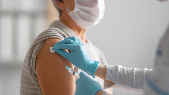 CureVac umaknil svoje cepivo proti covidu-19 iz Eminega postopka odobritve (foto: Profimedia)