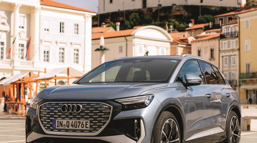 Zakaj vsi avtomobilisti govorijo o Audiju Q4 e-tron (foto: Audi)