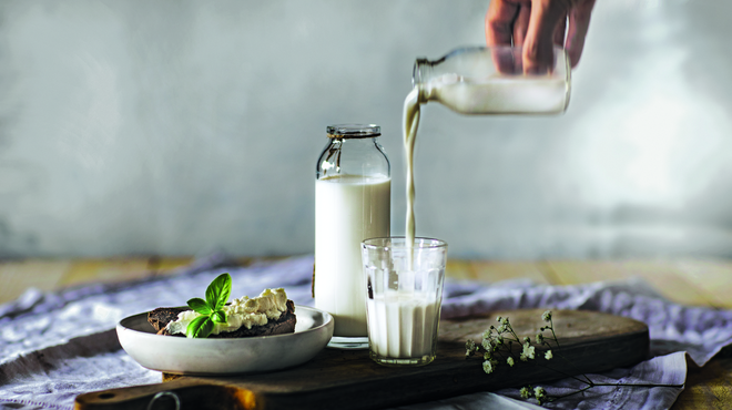 V Sloveniji imamo kmete, zadruge in mlekarne, ki potrošnikom zagotavljajo kakovostno lokalno mleko in mlečne izdelke. (foto: promocijske fotografije)