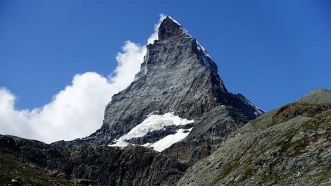 Med sestopom z Matterhorna se je smrtno ponesrečil slovenski alpinist