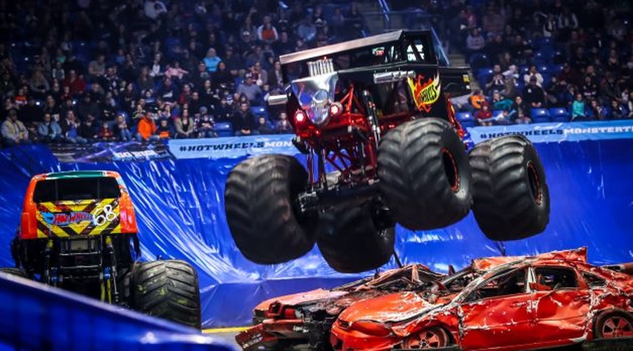 Neverjetni HOT WHEELS & MONSTER TRUCKS dogodivščine za vso družino! (foto: Hot Wheels Monster Trucks Live)