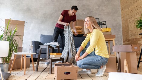 Sploh obstaja pravi čas za skupno vselitev s partnerjem?