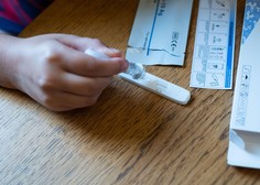 Lekarne lahko že v petek začnejo izdajati teste za samotestiranje za vse učence, dijake in študente