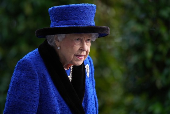 Britanska kraljica Elizabeta bo po nasvetu zdravnikov dva tedna počivala