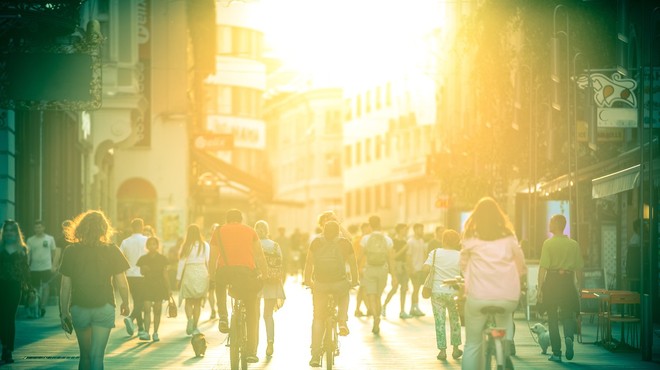 V prvi polovici leta je prebivalstvo v Sloveniji upadlo za 0,1 odstotka (foto: profimedia)