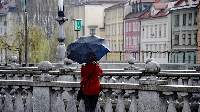 Vreme: Dež se bo v prvem delu noči razširil nad vso Slovenijo (foto: Profimedia)
