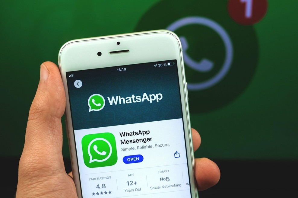 Mnogim uporabnikom bo aplikacija WhatsApp v prihodnjih dneh prenehala delovati (foto: Profimedia)