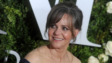 Dvakratna oskarjevka Sally Field praznuje 75. rojstni dan