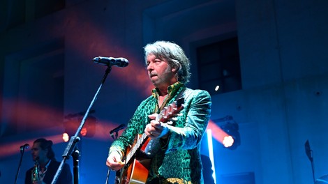 Magnifico za N1: Rad se na ploh mečem na beton. Rad sem izjema