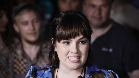 Nika Kovač s knjigo Pisma tebi, v kateri slavi tako naše napake kot ranljivosti