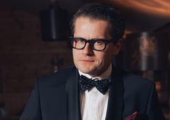 Jure Godler o tem, da nikoli nima navdiha, trenutnem napetem političnem ozračju in humorju Slovencev