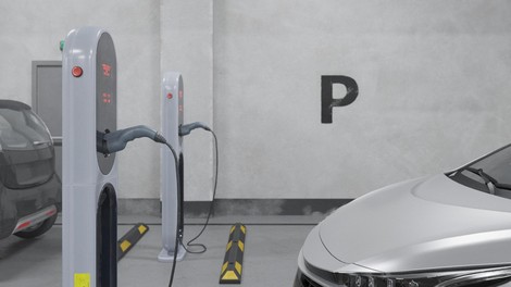 Kako umazani so električni avtomobili? Ponekod celo bolj kot bencinski!