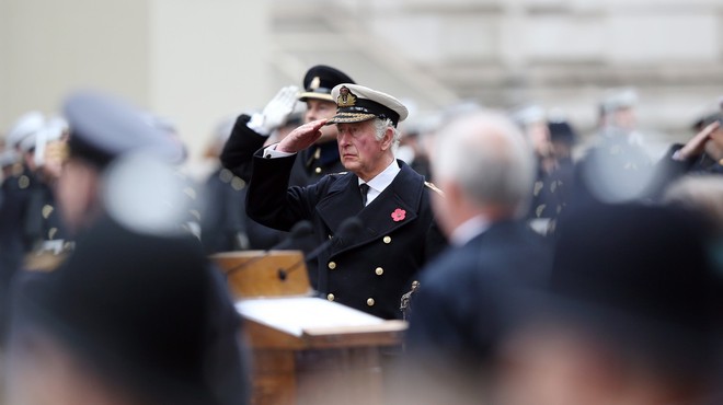 Britanska kraljica izpustila pomembno slovesnost, nadomestil jo je princ Charles (foto: profimedia)