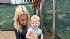 "Po letu borbe in spraševanja, zakaj Bono ne je, ne pleza, je zakrčen, so zdravniki prišli do ugotovitve ..."