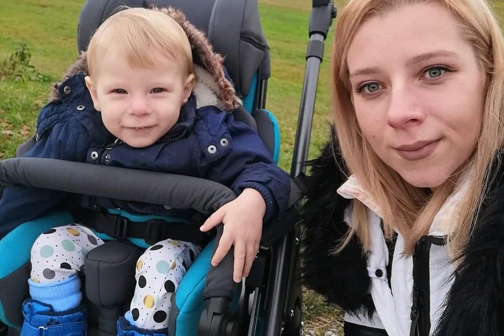 "Po letu borbe in spraševanja, zakaj Bono ne je, ne pleza, je zakrčen, so zdravniki prišli do ugotovitve ..."