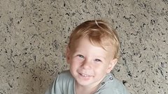 "Po letu borbe in spraševanja, zakaj Bono ne je, ne pleza, je zakrčen, so zdravniki prišli do ugotovitve ..."