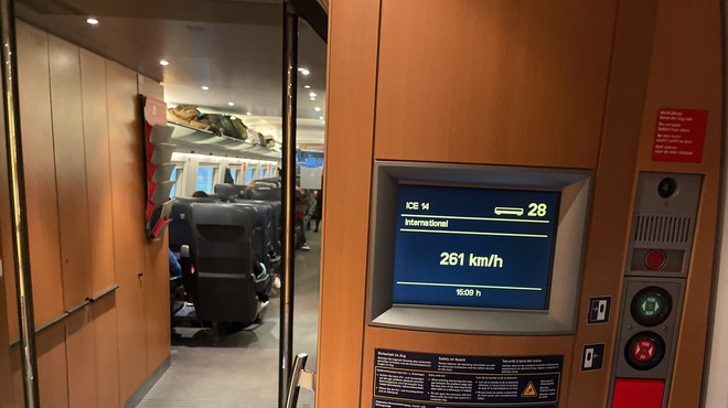 (FOTO in VIDEO) POGLEJTE, kaj evropska trojica počne na vlaku! (foto: Tine Murn (osebni arhiv))