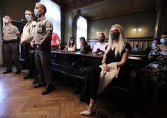 V zadevi odrezana roka Julija Adlešič in Sebastien Abramov priznala krivdo