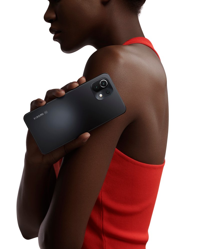 Prihaja prefinjena eleganca ekstremnih zmogljivosti: Xiaomi 11 Lite 5G NE