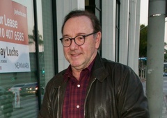 Kevin Spacey bo producentom Hiše iz kart plačal skoraj 31 milijonov dolarjev