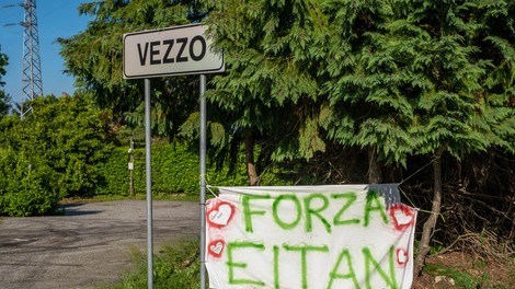 Deček, ki je preživel nesrečo žičnice, se bo po ugrabitvi vrnil v Italijo