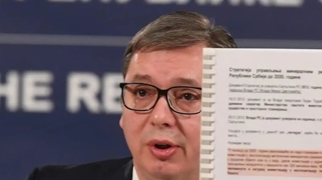 Se v ozadju ekoloških protestov kuje zarota proti srbskemu predsedniku Vučiću?