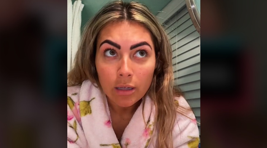 Hotela si je za ugodno ceno pobarvati obrvi, pa se je GRDO sfižilo: "Kako naj se zdaj tega znebim?" (foto: TikTok)