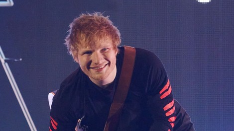 Gordon Ramsay je Edu Sheeranu za nastop plačal s kuharskim tečajem