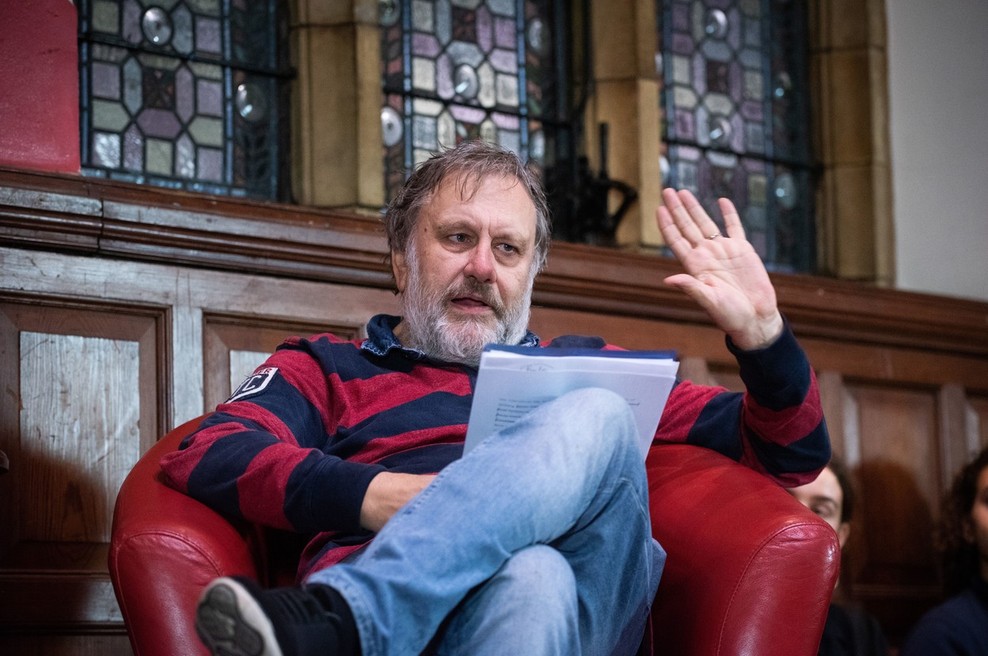 Žižek napoveduje: "Potrebujemo še večje krize in še večje šoke, da se bomo zbudili!" (foto: Profimedia)