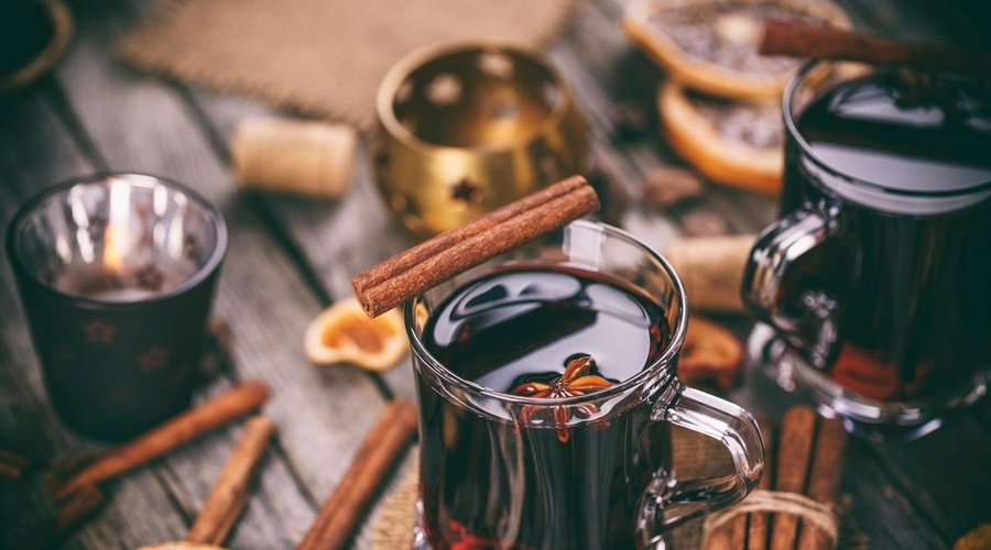Recept za najboljše kuhano vino in dodatki, ki ga bodo naredili le še okusnejšega (foto: Profimedia)