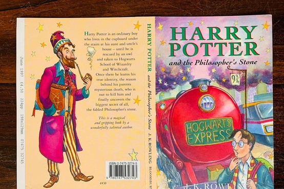 Prvo izdajo knjige Harry Potter in kamen modrosti prodali za 471 tisoč dolarjev