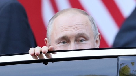 Ruski predsednik Putin šokiral z razkritjem, kakšno službo je opravljal po razpadu Sovjetske zveze