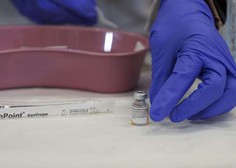 Pfizerjevo cepivo 70-odstotno učinkovito proti hospitalizaciji zaradi omikrona
