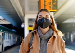 Ema odobrila nova zdravila za covid-19, tudi Pfizerjevo